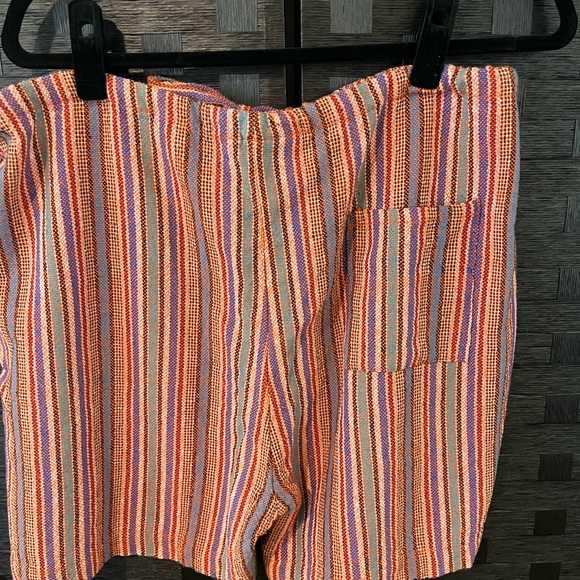 Lobos Del Mar Woven Drawstring Shorts - Picture 2 of 2